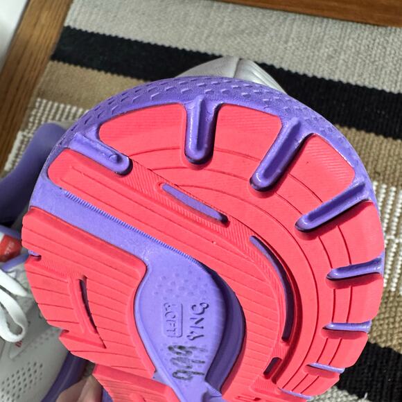 Brooks Sneaker Women 9B Med Adrenaline GTS 22 White Purple Running Walking Gym - Picture 5 of 13